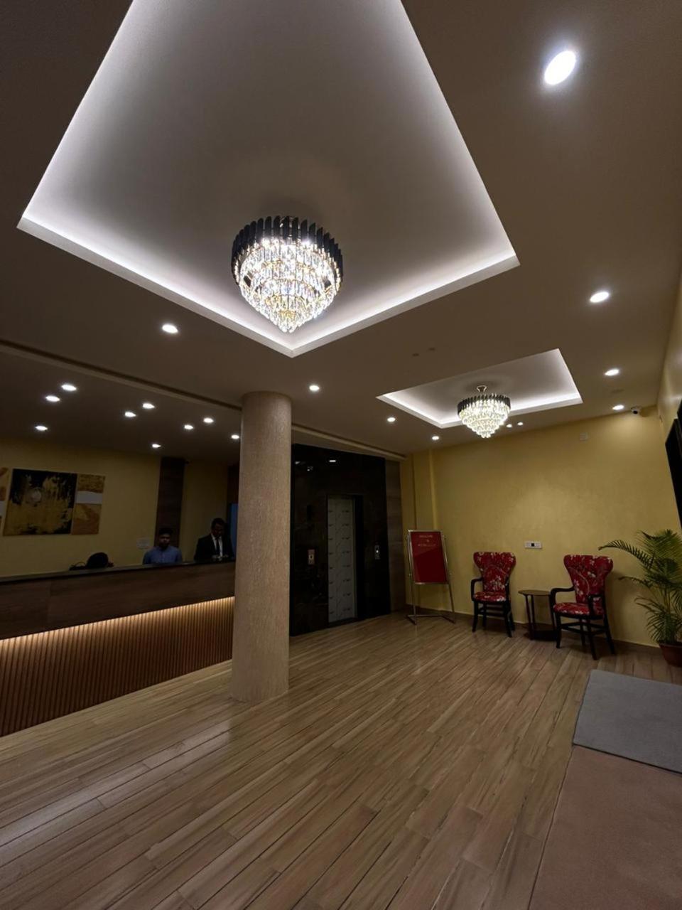 Hotel Dolly Siliguri Buitenkant foto